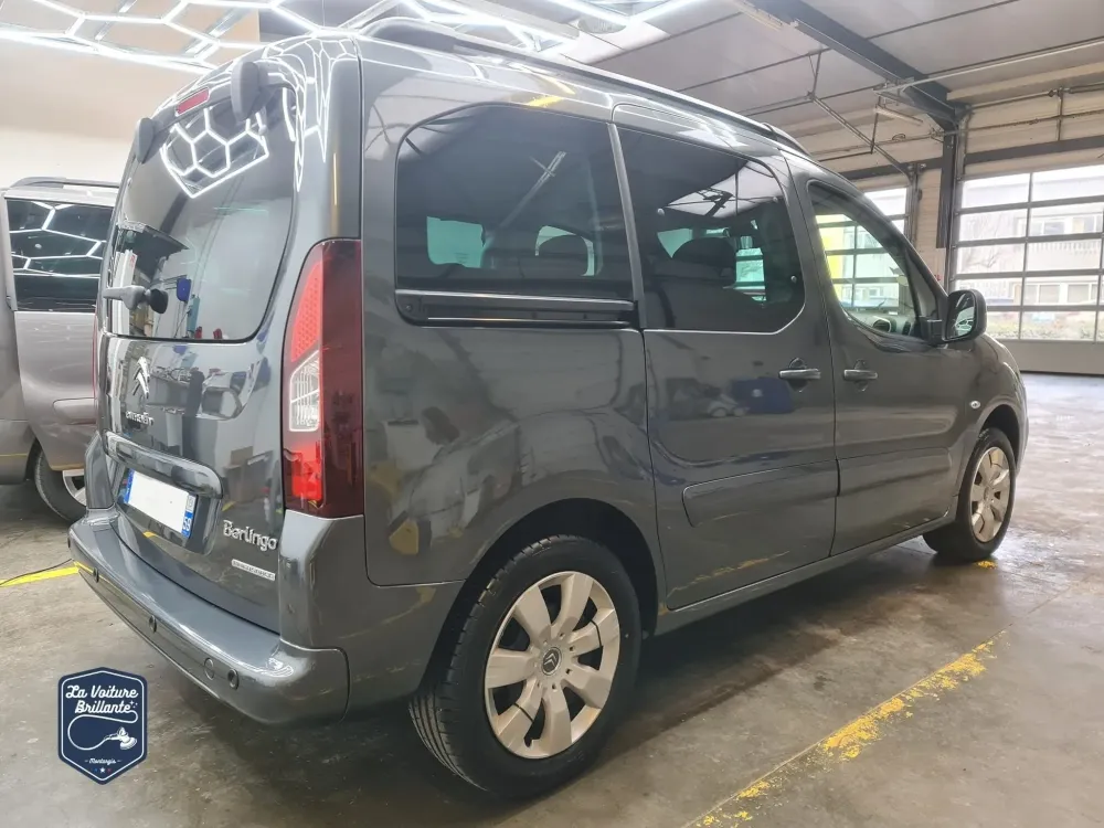 Nettoyage-interieur-exterieur-citroen-berlingo-utilitaire
