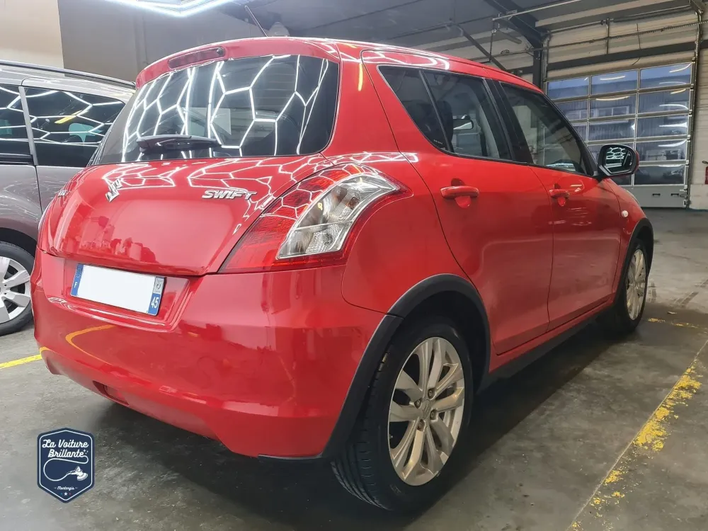 Nettoyage-interieur-exterieur-Swift-citadine